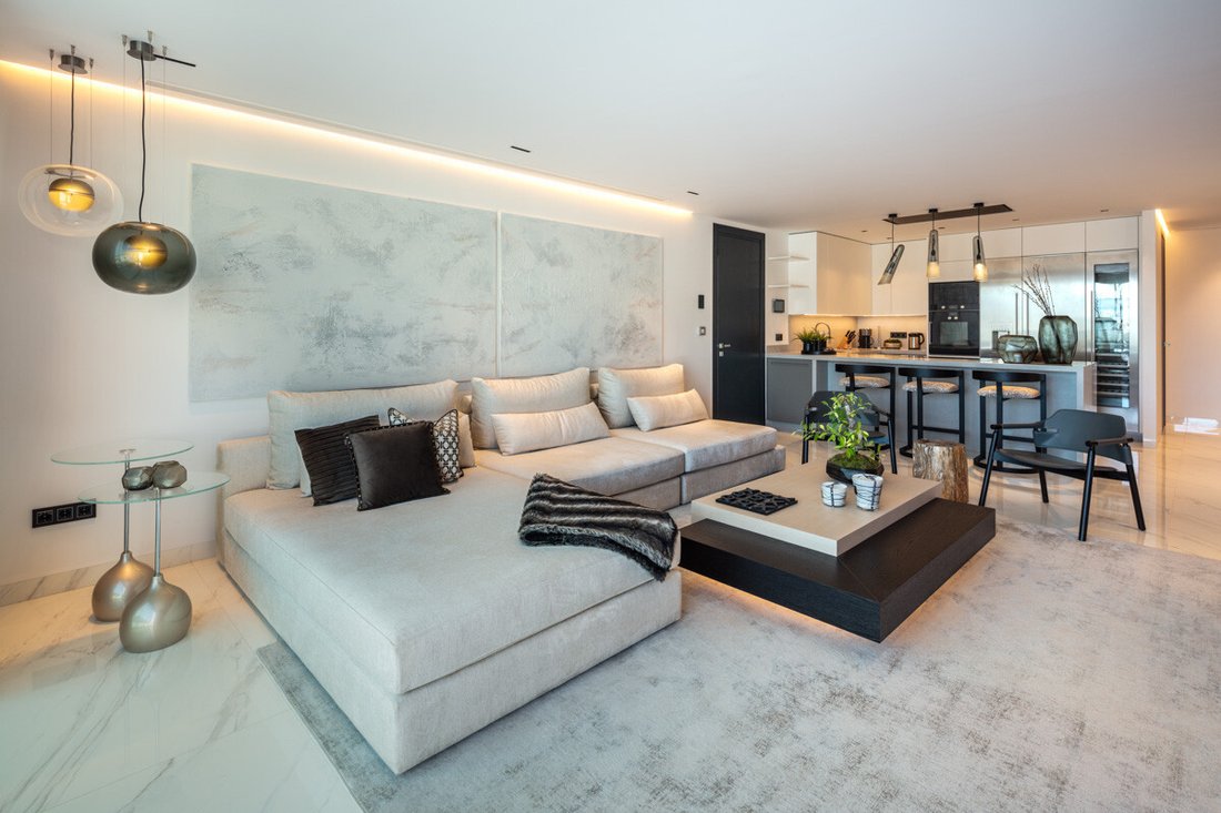 Apartment in Puerto Banus, Marbella, Spain 5 - 18219686
