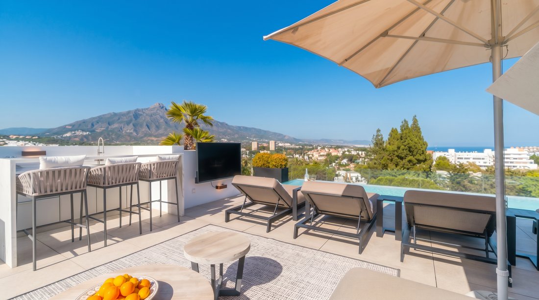 Villa in Puerto Banus, Marbella, Spain 1 - 18219964