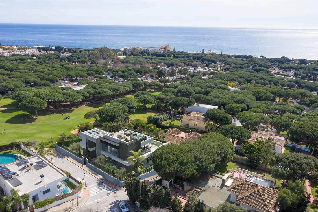 Villa in Puerto De Cabopino, Elviria-Cabopino, Marbella 2 - 18220021