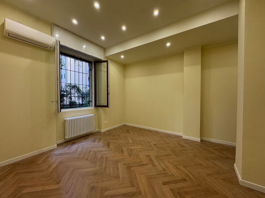 Apartment in Porta Venezia - Repubblica, Milan, Italy 5 - 18218796
