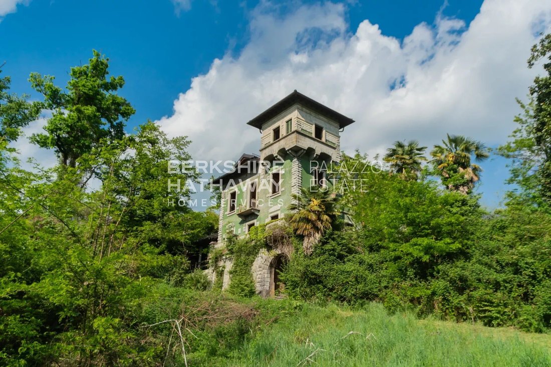Villa a Malnate, Lombardia, Italia 3 - 16712822