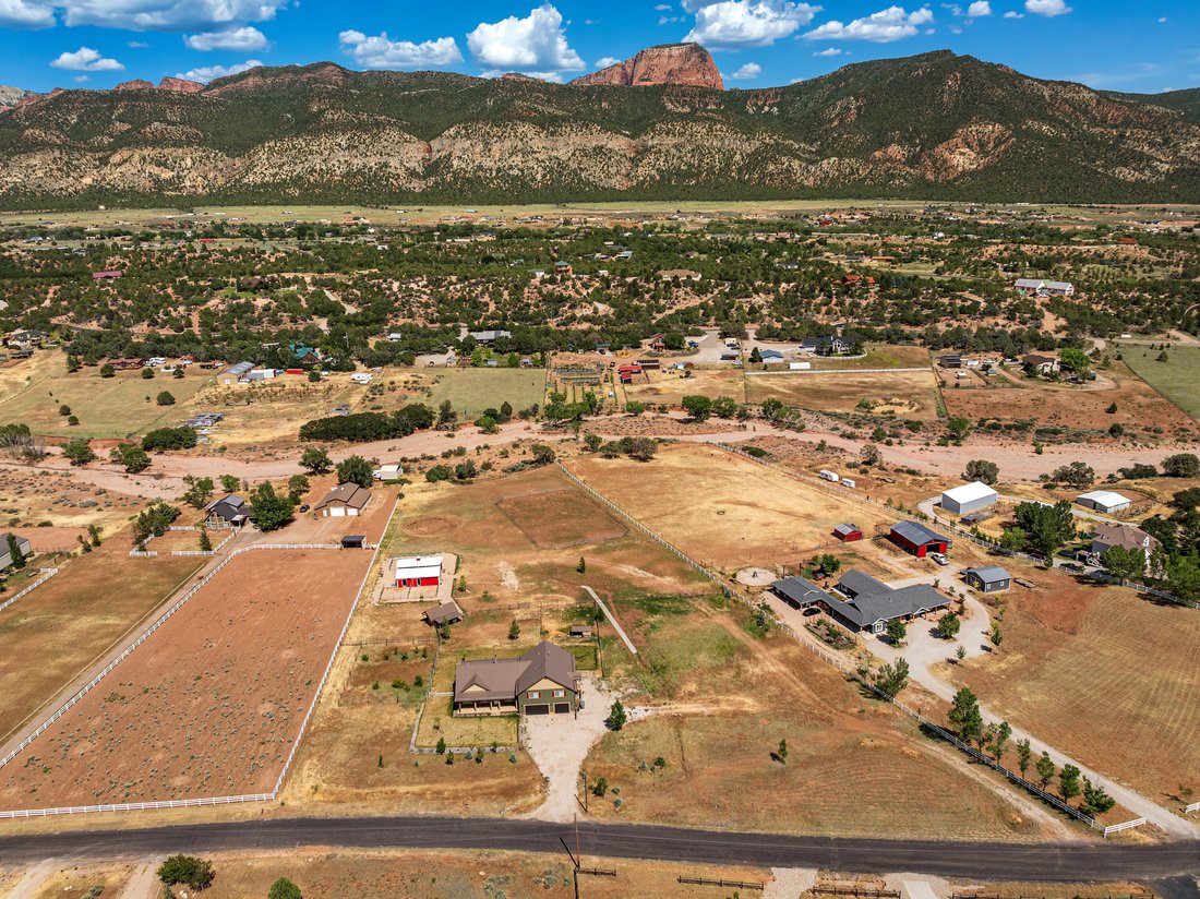 House in New Harmony, Utah, United States 3 - 18219086
