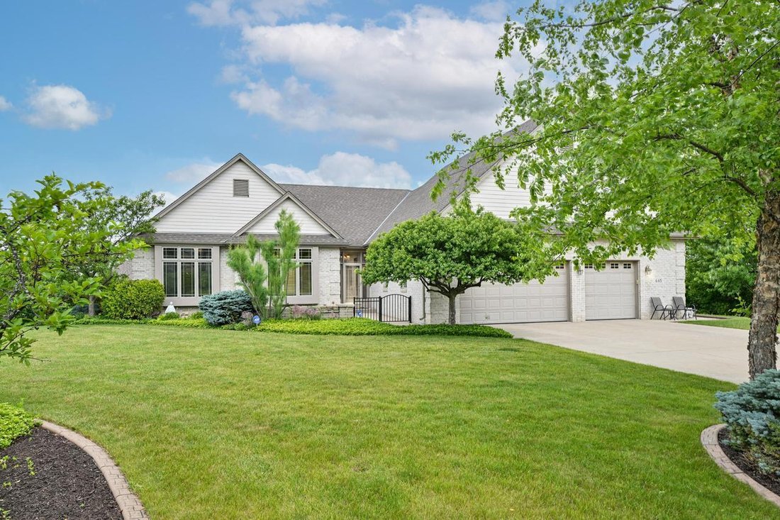 House in Brookfield, Wisconsin, United States 3 - 18218850
