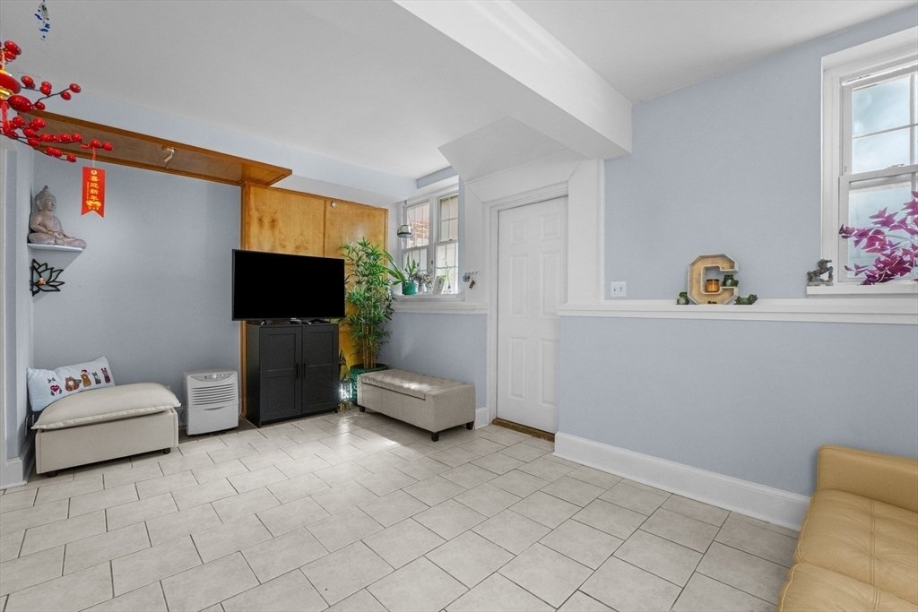 Condo in Brookline, Massachusetts, United States 3 - 18219206