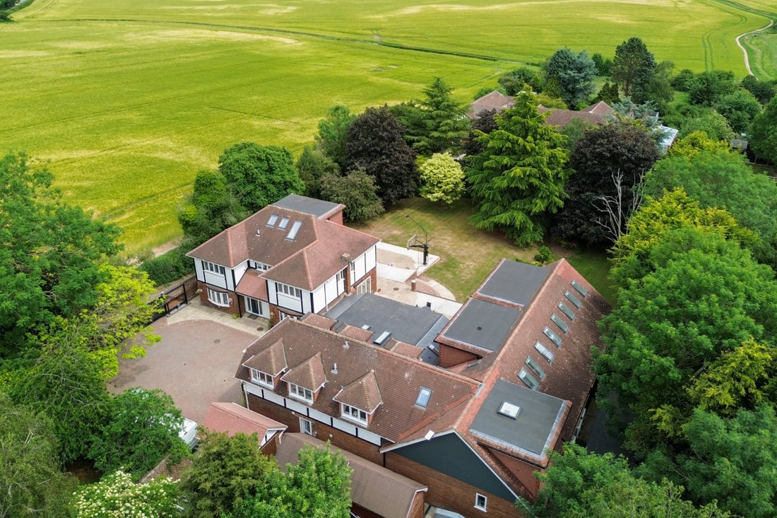 Apartment in Little Hallingbury, England 2 - 18219380