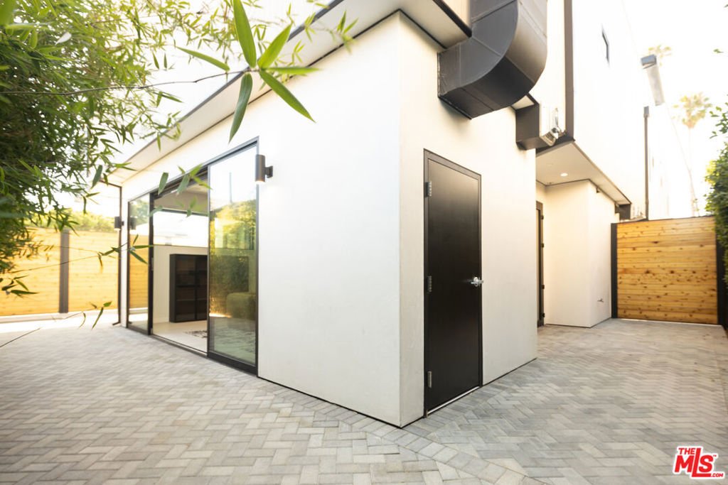 Condo in Santa Monica, California, United States 5 - 18219499