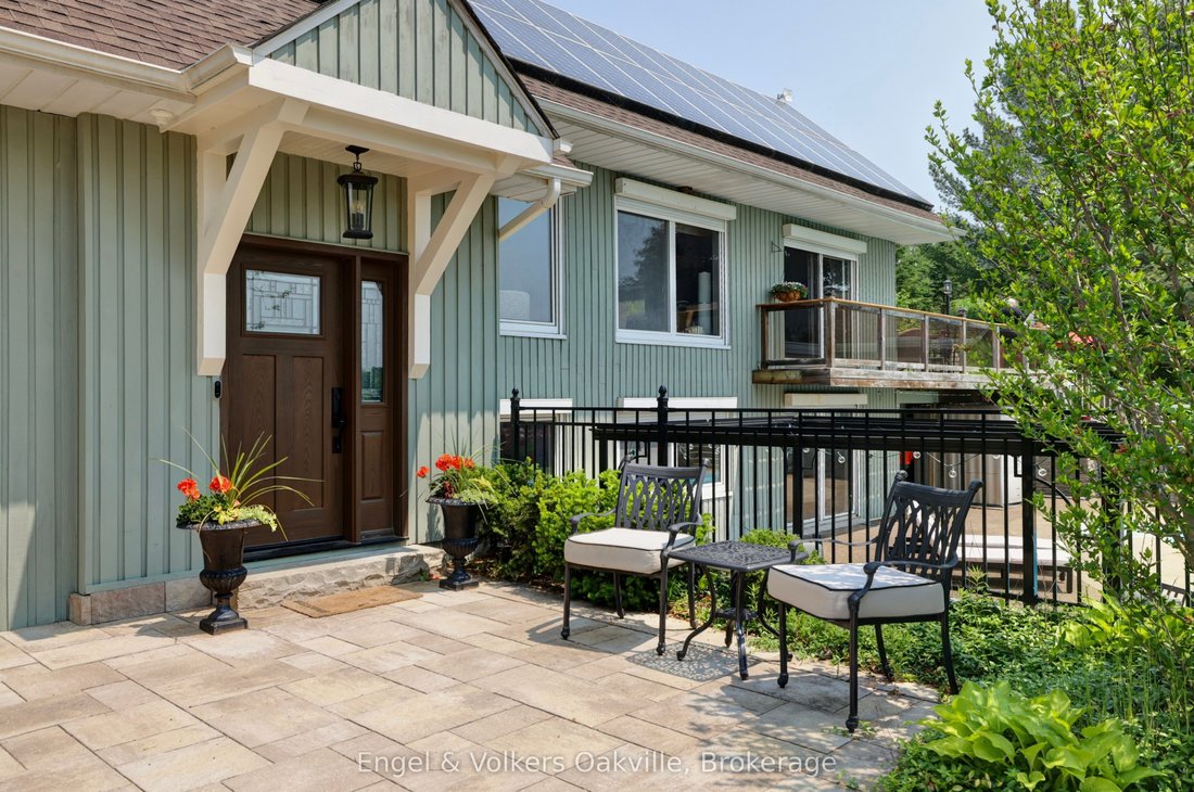 House in Hamilton, Ontario, Canada 4 - 18219251