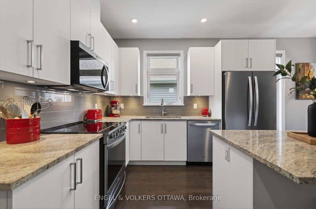 House in Ottawa, Ontario, Canada 5 - 18219238
