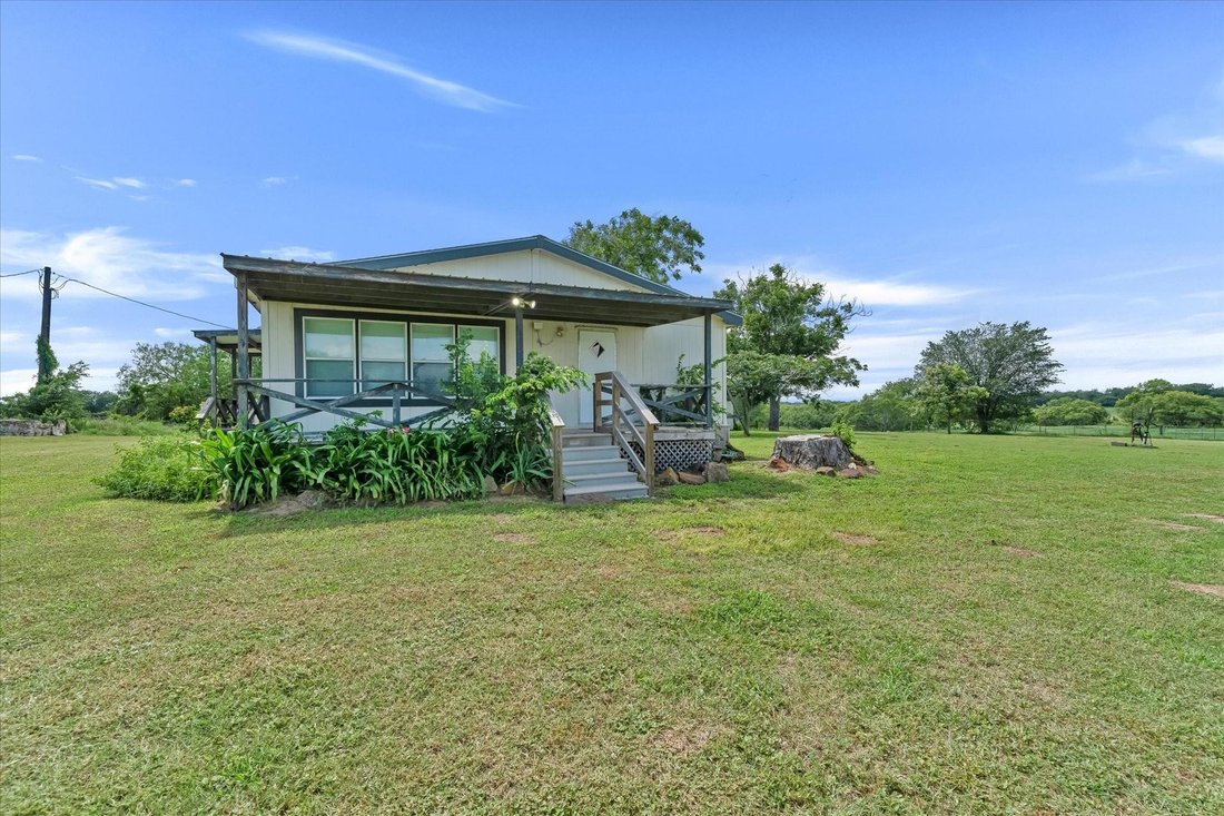Luling, Texas, United States 3 - 18219348