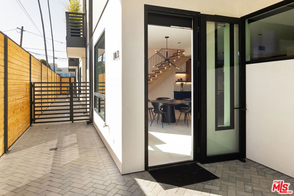 Condo in Santa Monica, California, United States 2 - 18219499