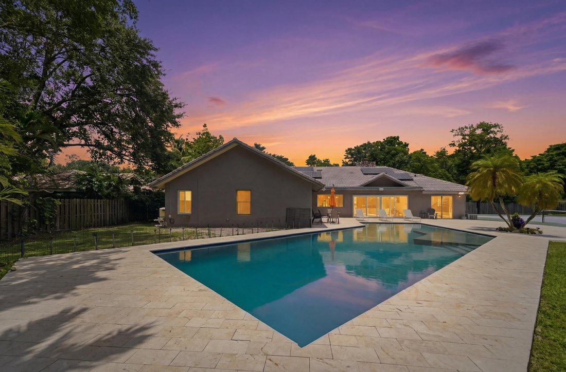 House in Coral Springs, Florida, United States 4 - 18218944