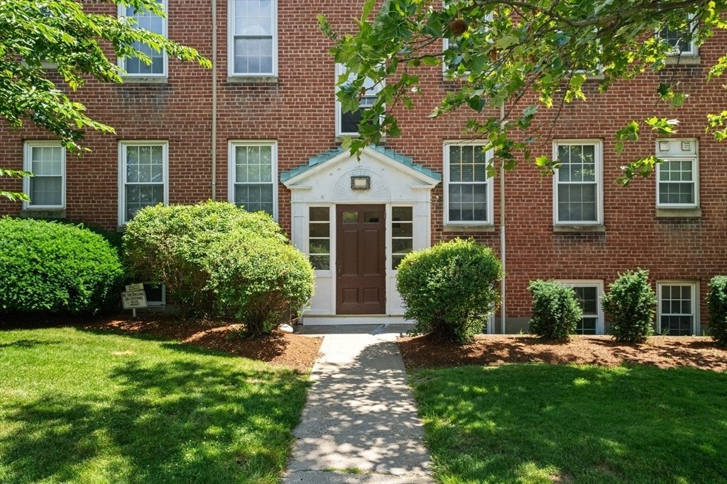 Condo in Brookline, Massachusetts, United States 1 - 18219206