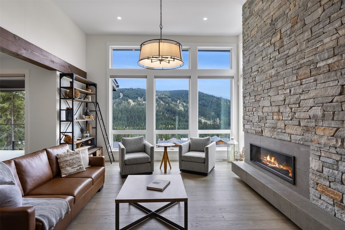 House in Sun Peaks, British Columbia, Canada 4 - 18219227