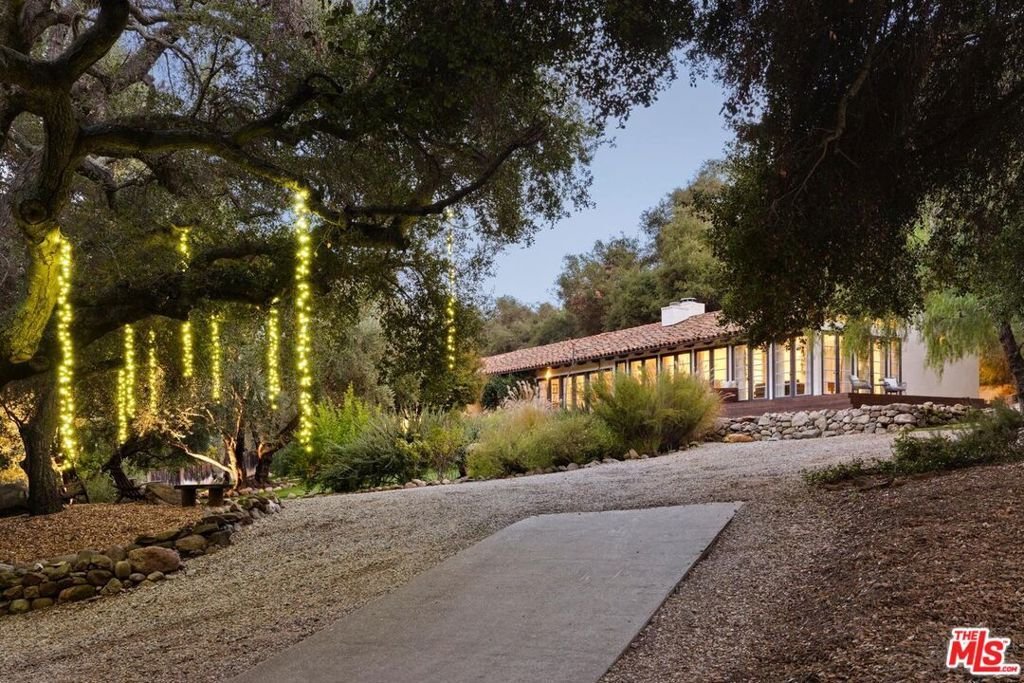 House in Topanga, California, United States 1 - 18219473