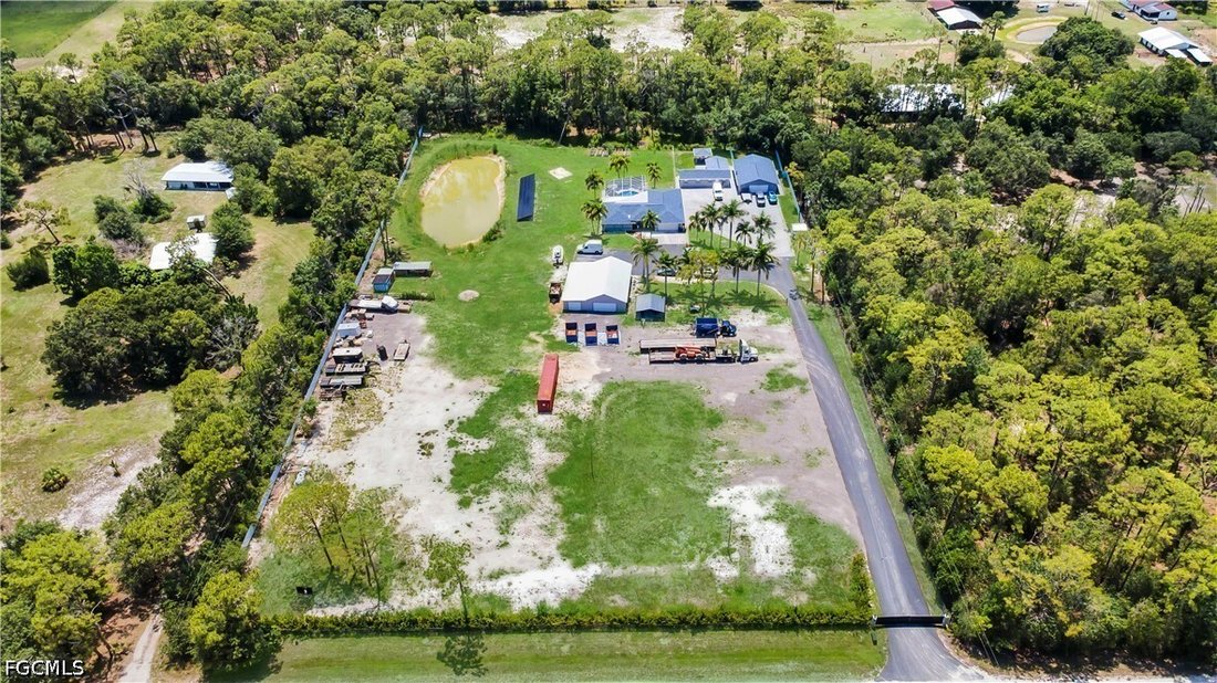 House in North Fort Myers, Florida, United States 1 - 18219256