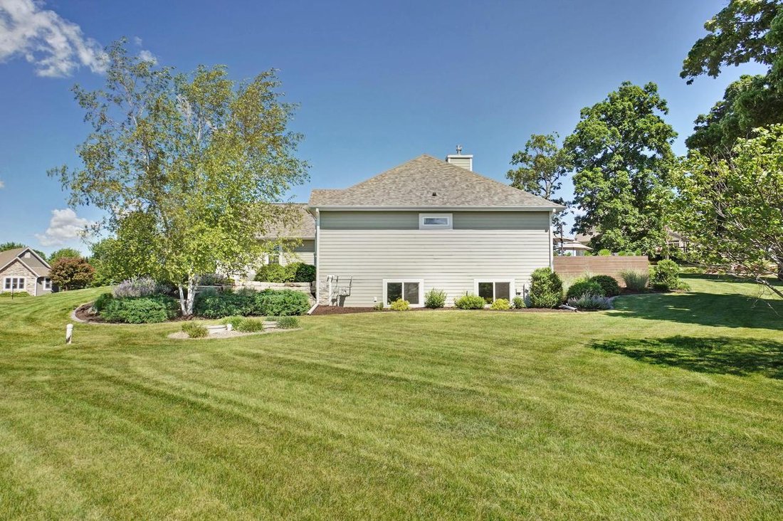 House in Hartland, Wisconsin, United States 4 - 18218853