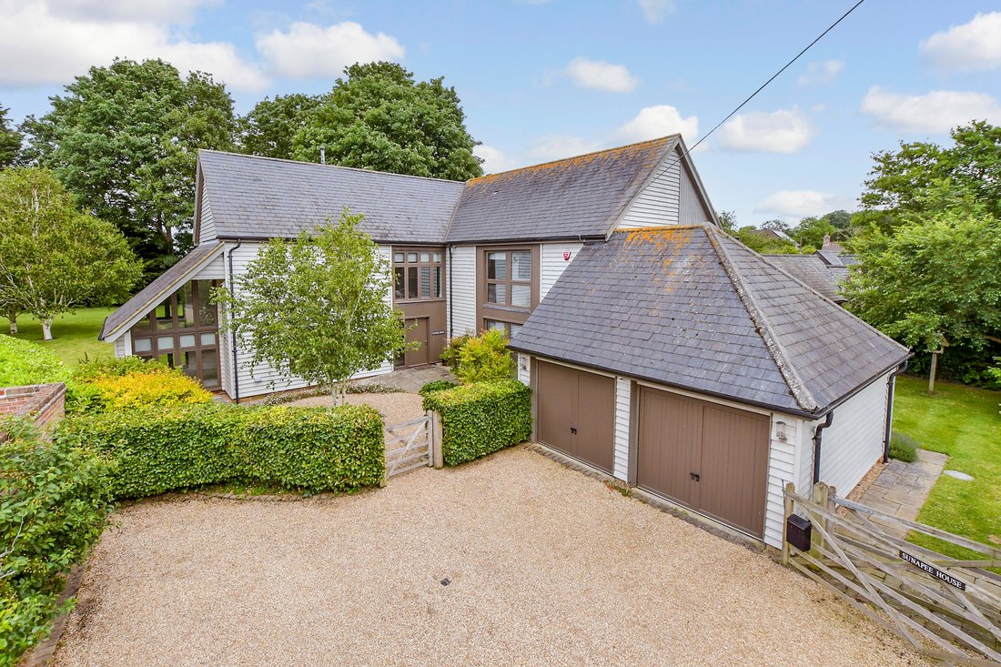 House in Chillenden, Goodnestone, England 1 - 18219396