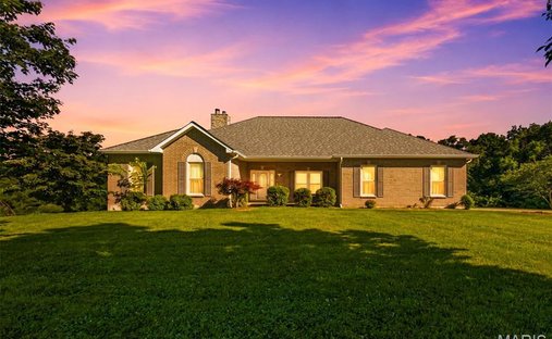 House in Eolia, Missouri, United States 1