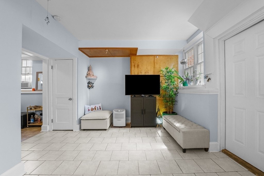 Condo in Brookline, Massachusetts, United States 4 - 18219206