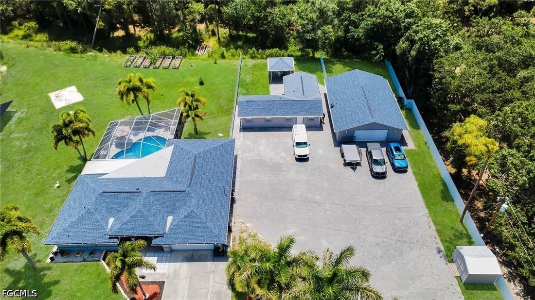 House in North Fort Myers, Florida, United States 3 - 18219256