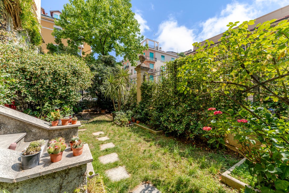 Apartment in Porta Vittoria, Milan, Lombardy 1 - 18220617