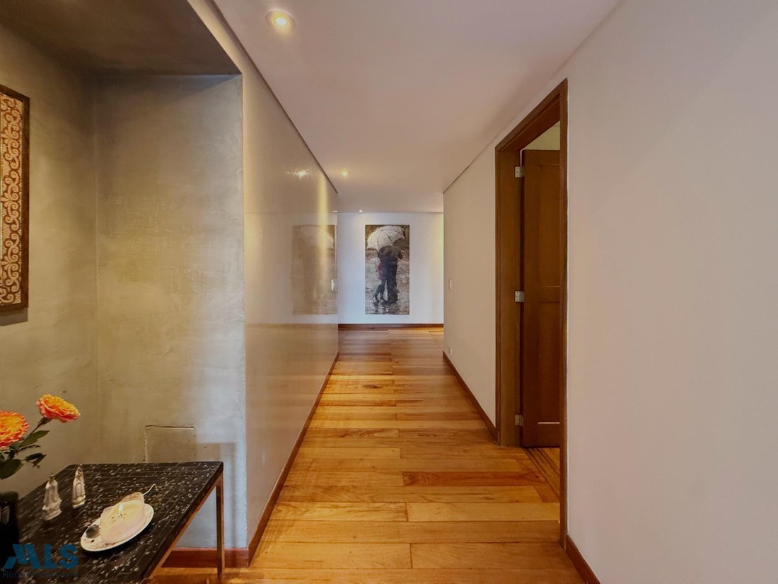 Apartment in Medellín, Antioquia, Colombia 5 - 18220471
