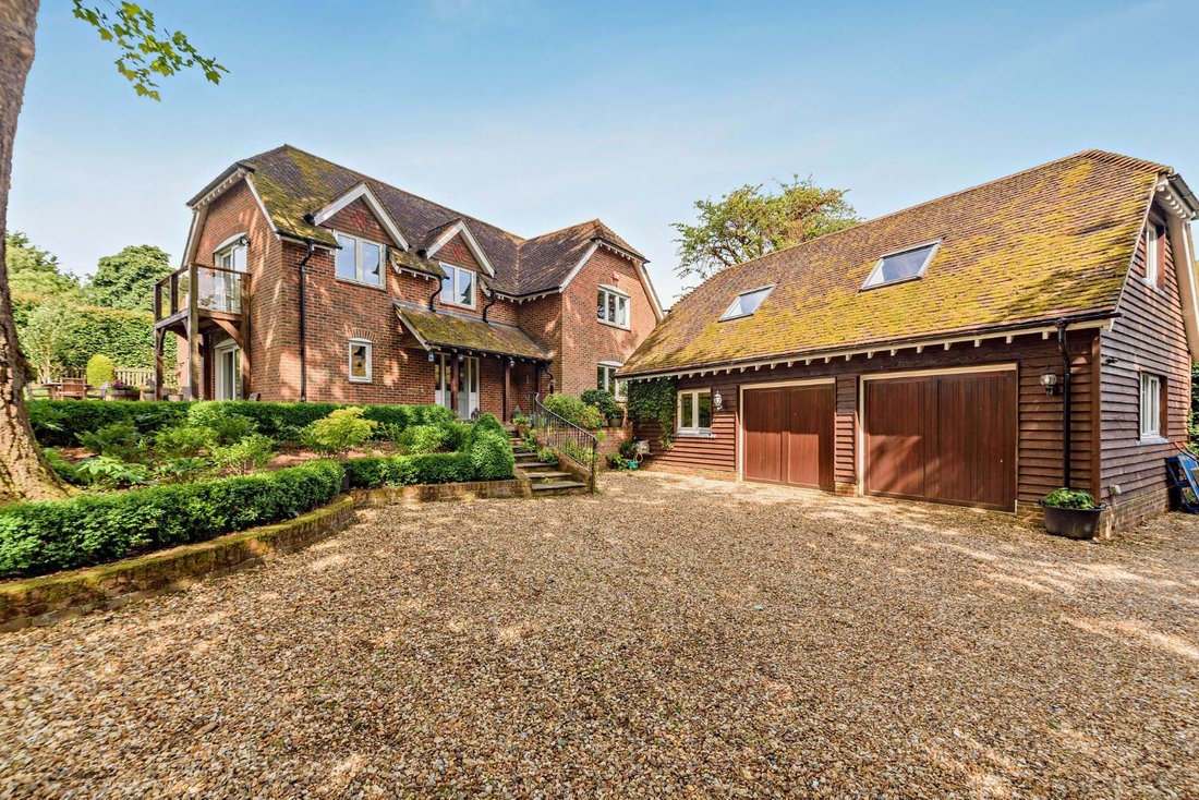 House in Hampshire, England 1 - 18220461