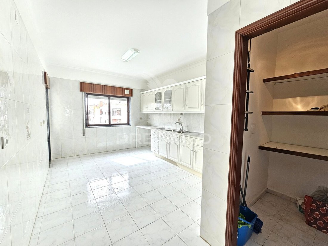 Apartamento en Pinhal Novo, Setúbal Municipality, Portugal 2 - 18220664