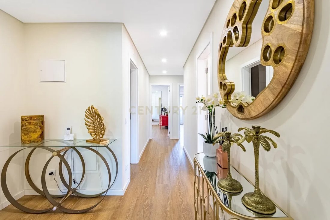 Apartment in Estoril, Cascais e Estoril, Lisbon 1 - 18220448