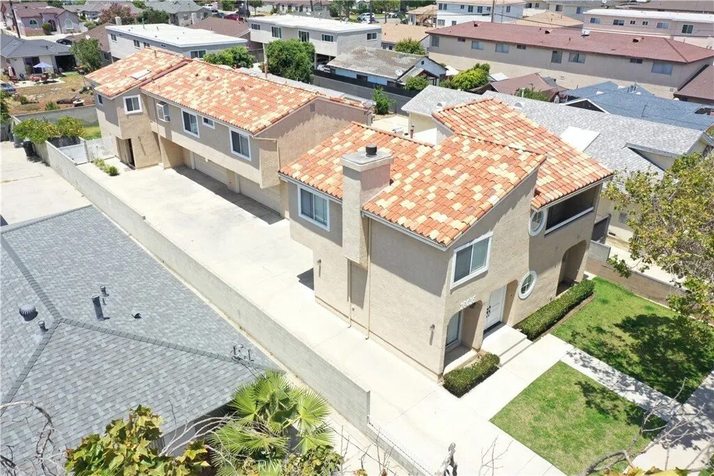 Gardena, California, United States 5 - 18219626
