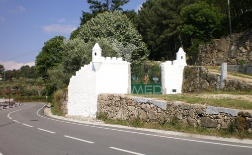 Azienda agricola a Gouveia, Distretto di Guarda, Portogallo 1