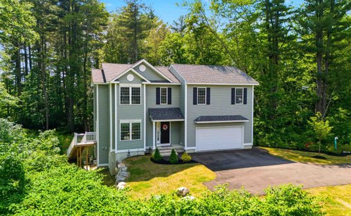 House in Londonderry, New Hampshire, United States 1