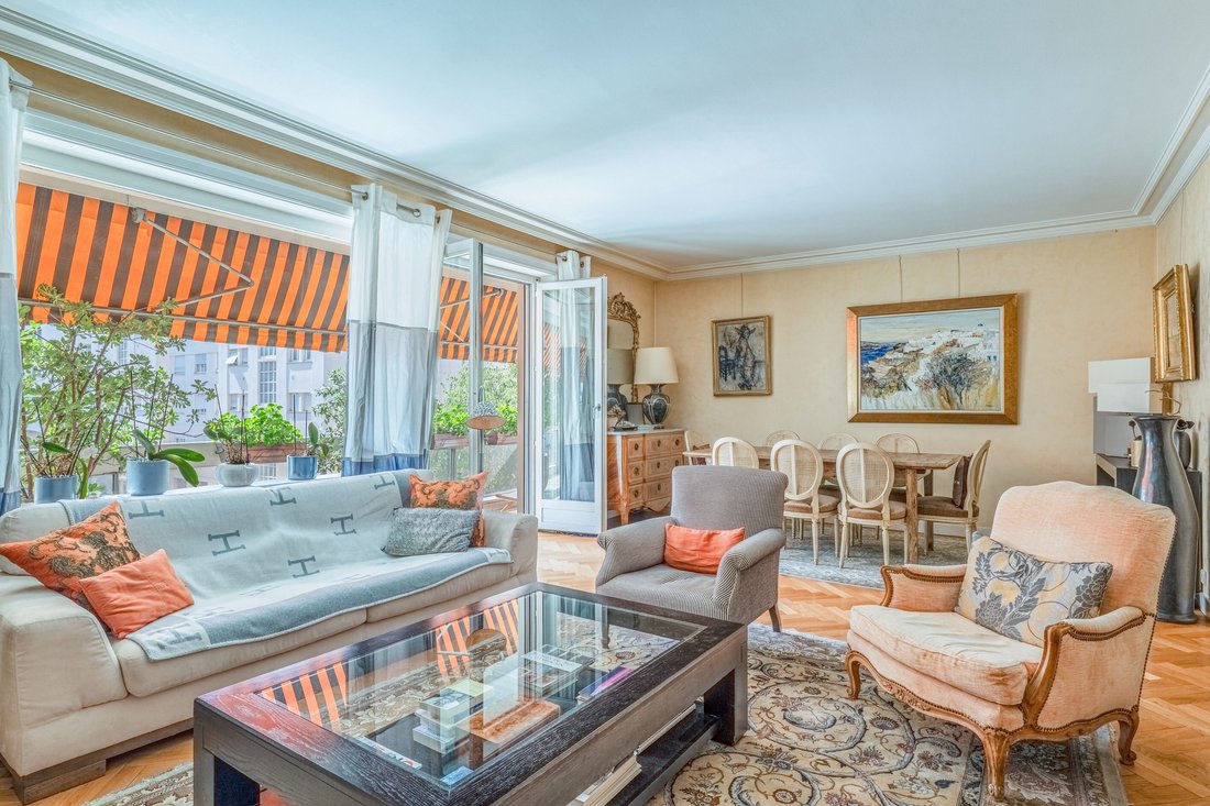 Apartment in Tête d'Or-Foch-Vitton, Lyon 6e Arrondissement, Lyon 1 - 18220395