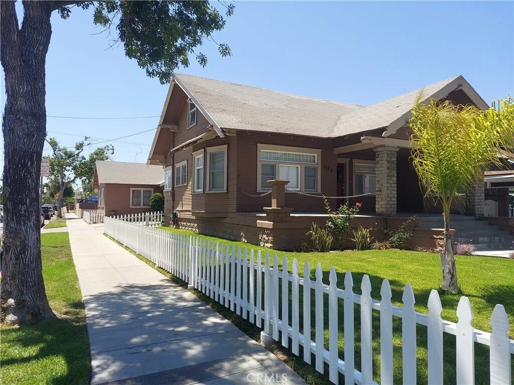 Santa Ana, California, United States 5 - 18219521