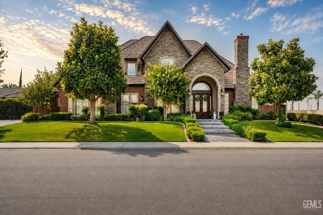 House in Bakersfield, California, United States 1 - 18219863