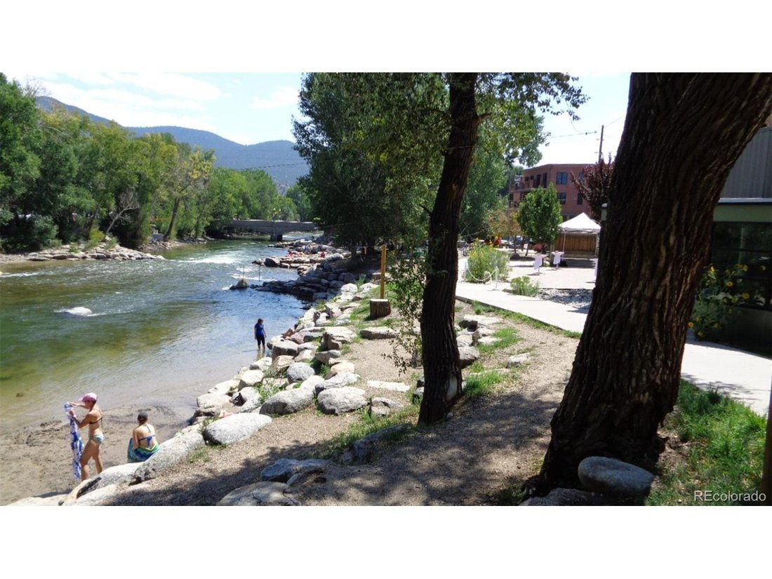Condo in Salida, Colorado, United States 2 - 18220188