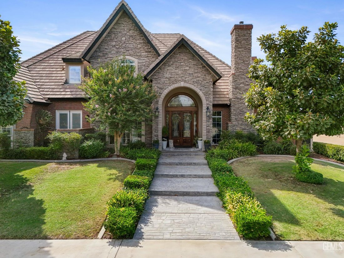 House in Bakersfield, California, United States 3 - 18219863