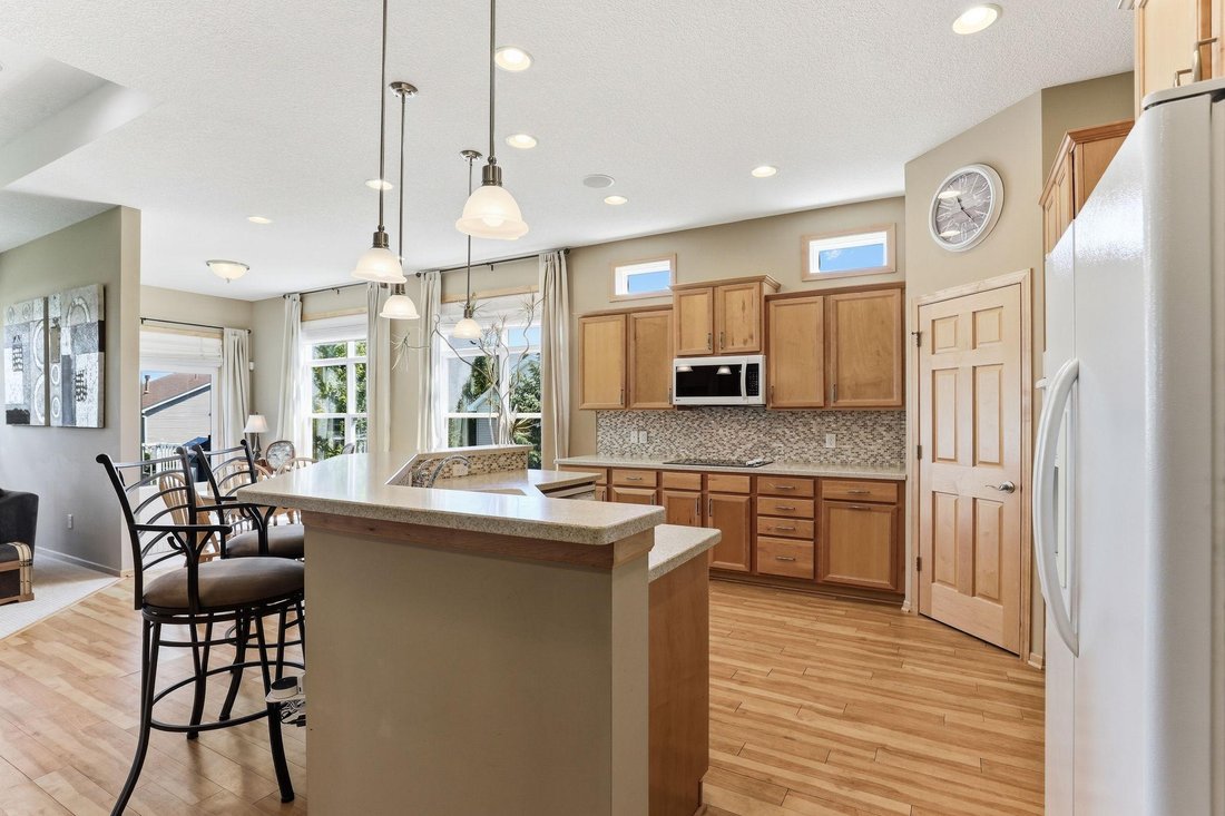 House in Maple Grove, Minnesota, United States 4 - 18219788