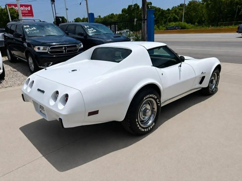 Coupe in Glendale, United States 3 - 18220011