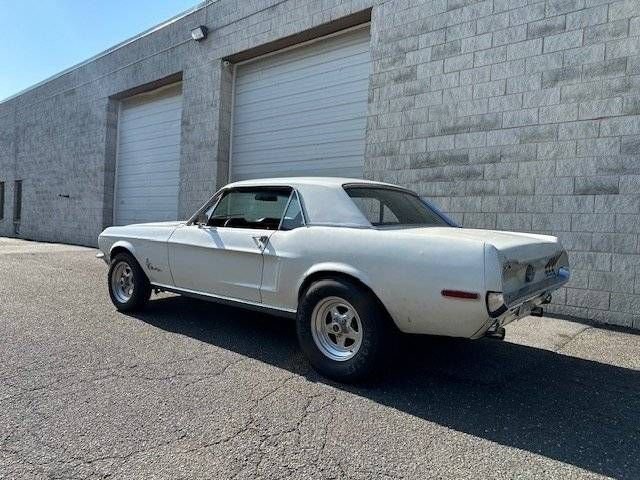 Coupe in Glendale, United States 4 - 18220015