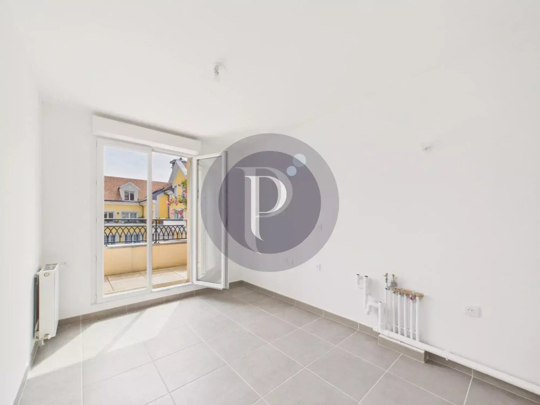 Apartment in Anatole France, Le Plessis-Robinson, France 1 - 18220227