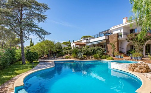 Apartment in Le Dramont-Agay-Anthéor-Le Trayas, Saint-Raphaël, France 1