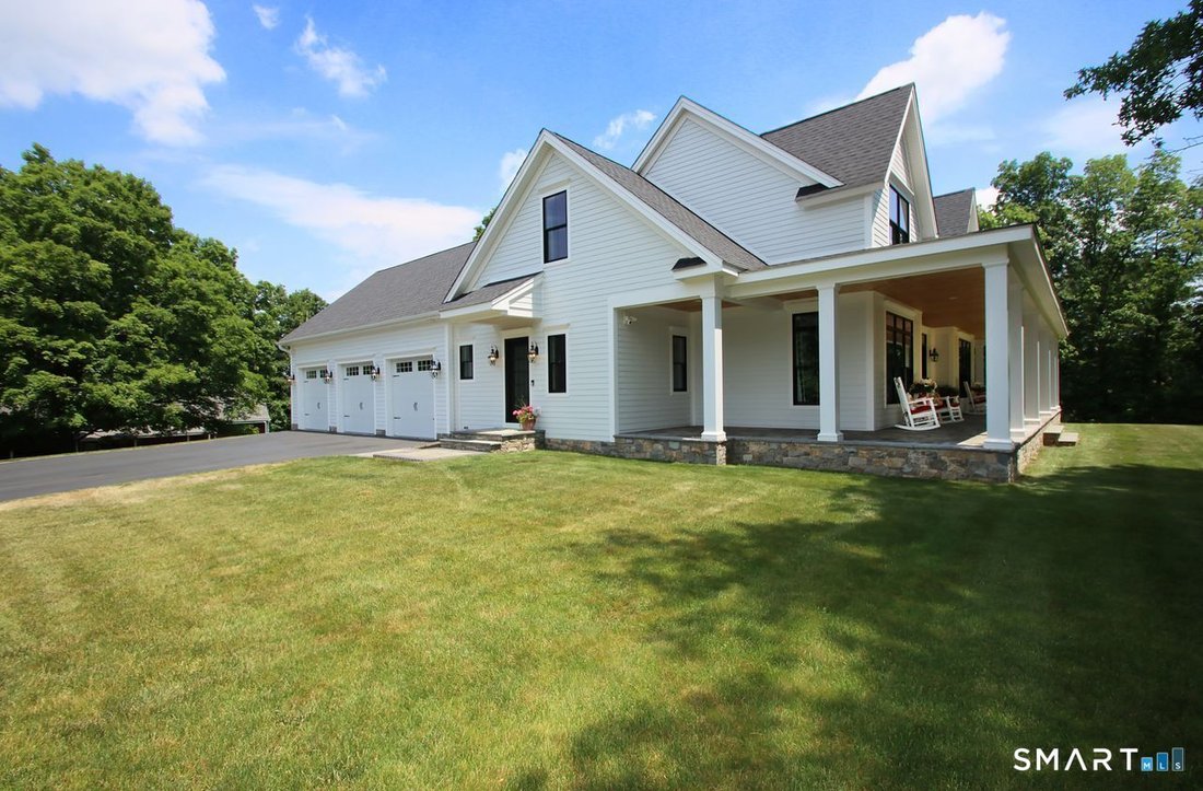 House in Avon, Connecticut, United States 4 - 18220643