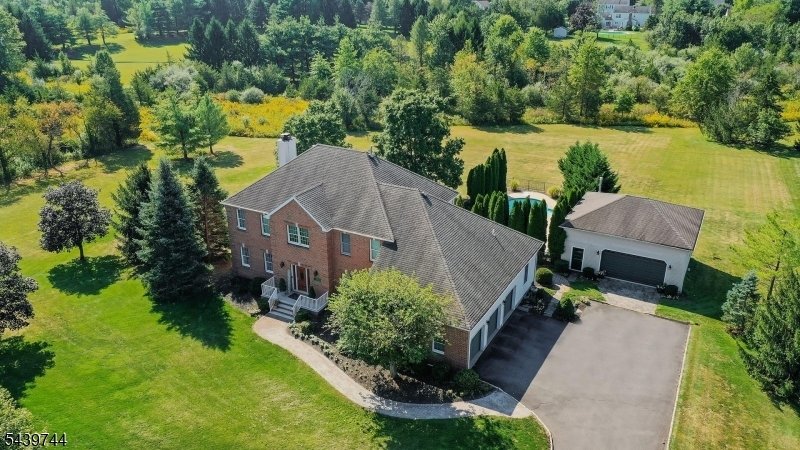 House in Hillsborough Twp., New Jersey, United States 4 - 18220839