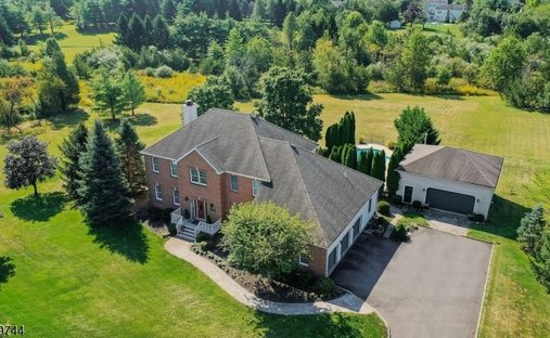 Haus in Hillsborough Twp., New Jersey, Vereinigte Staaten 1