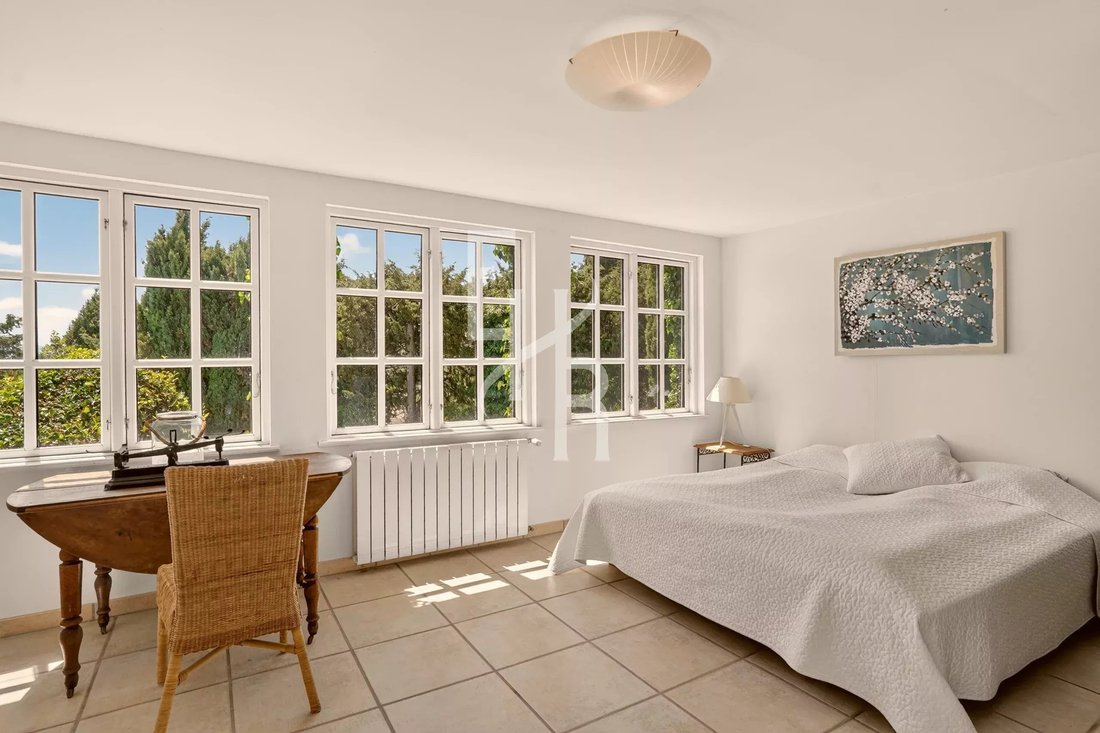 Villa in Mougins, Provence-Alpes-Côte d'Azur, France 5 - 18220692