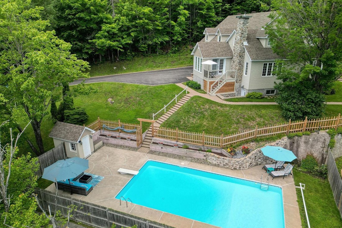 Casa a Sainte-Adèle, Québec, Canada 2 - 17488014