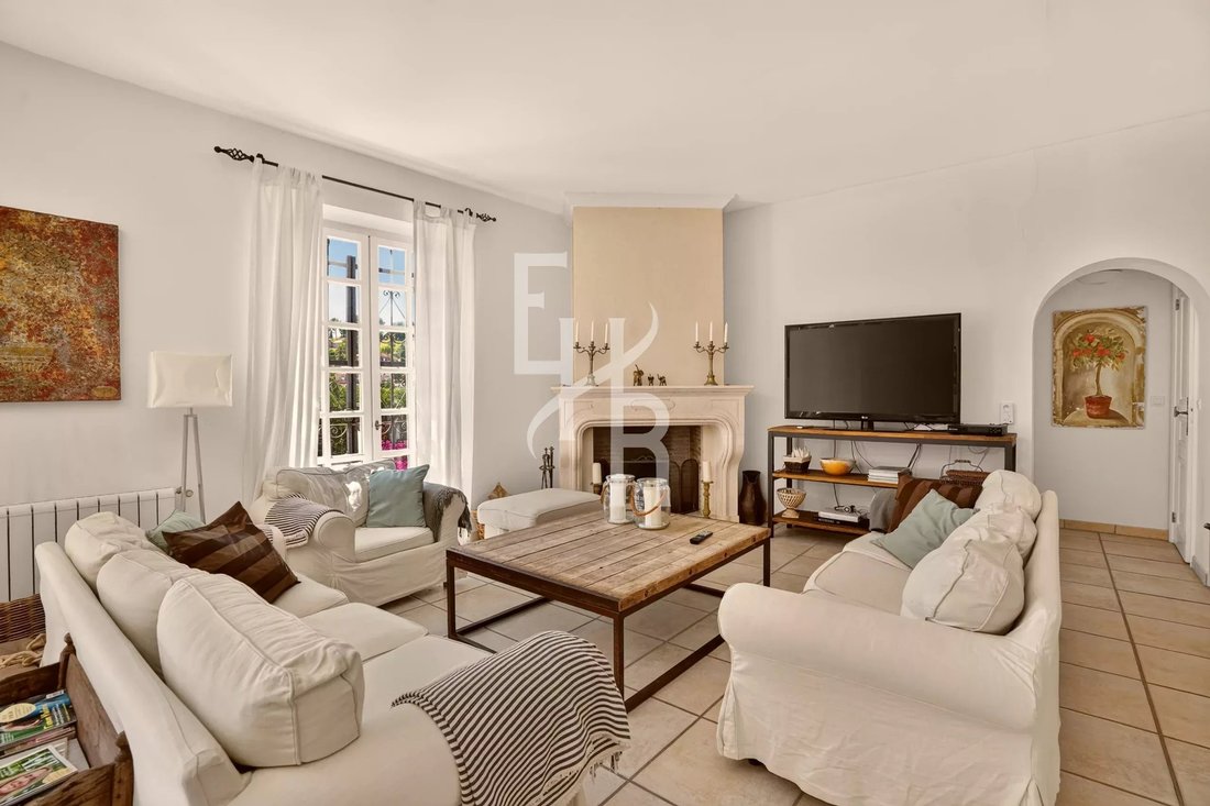 Villa in Mougins, Provence-Alpes-Côte d'Azur, France 3 - 18220692