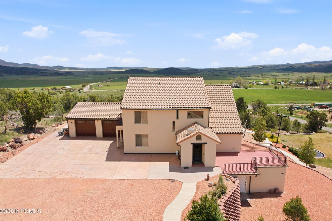 House in Alton, Utah, United States 2 - 18220888
