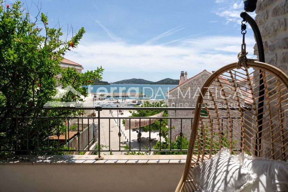Villa à Murter, Comitat de Šibenik-Knin, Croatie 1 - 18220666